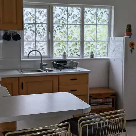 Snug Harbour Apartment